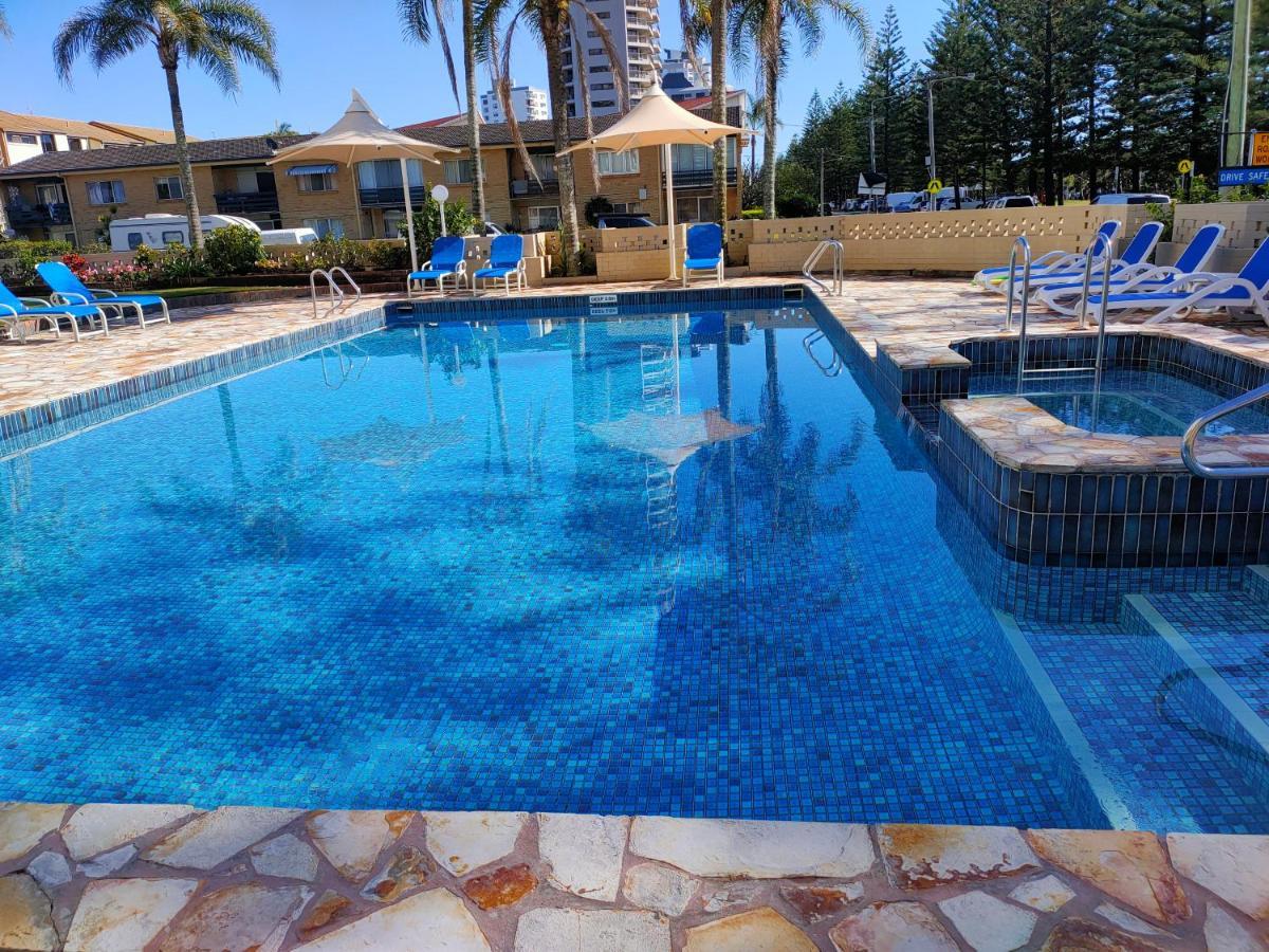 Southern Cross Beachfront Holiday Apartments Gold Coast Dış mekan fotoğraf