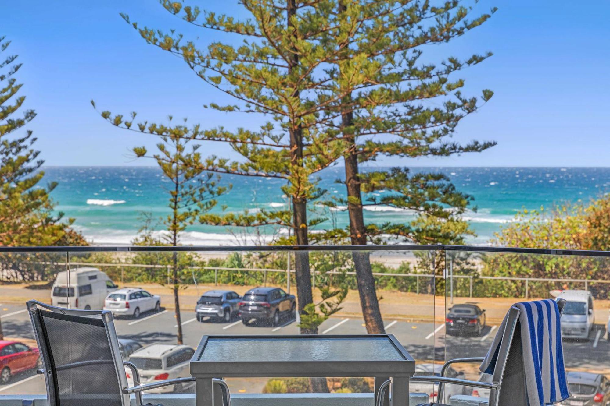 Southern Cross Beachfront Holiday Apartments Gold Coast Dış mekan fotoğraf